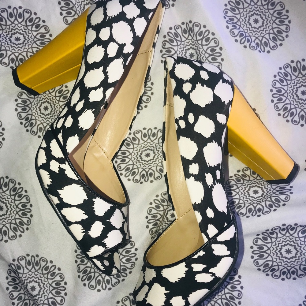 🐝 OPEN TOE HEELS